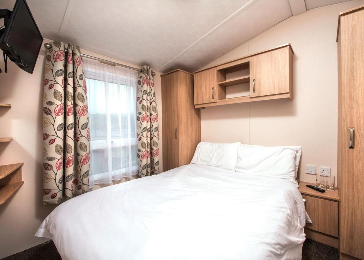 Sandaway Beach Holiday Park Combe Martin Eksteriør billede