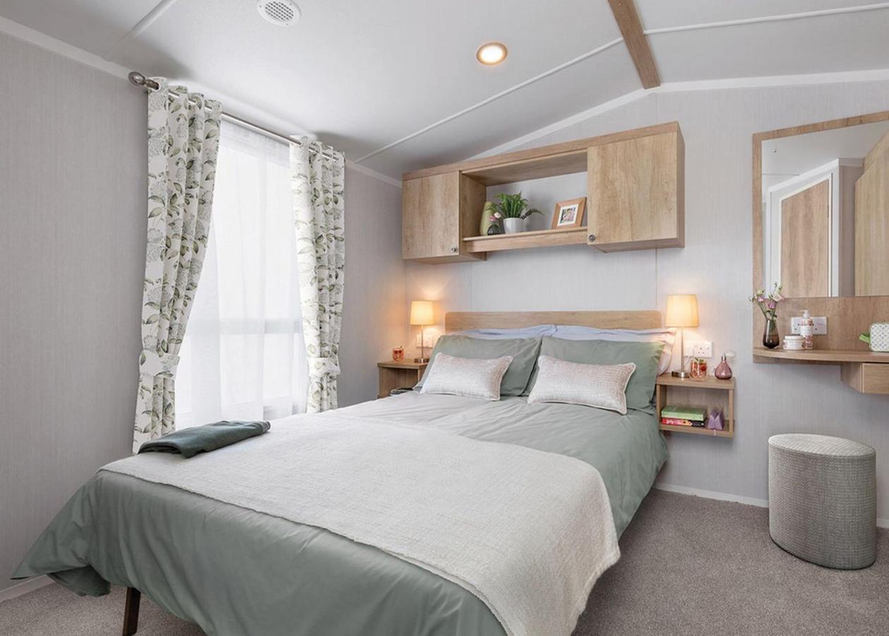 Sandaway Beach Holiday Park Combe Martin Eksteriør billede