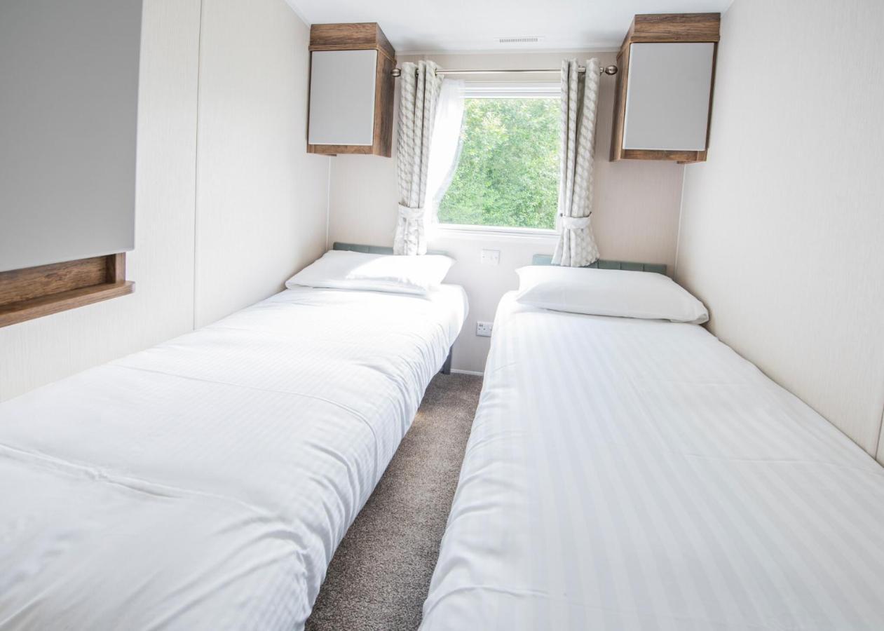 Sandaway Beach Holiday Park Combe Martin Eksteriør billede
